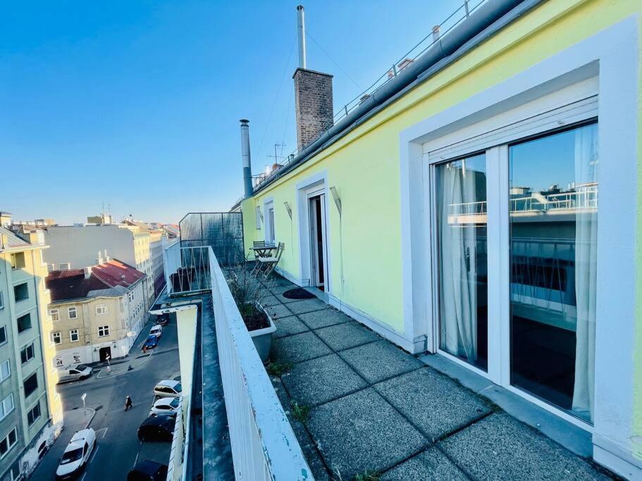 Apartamento Cosy Flat With Huge Terrasse! Long Or Shortterm Viena Exterior foto
