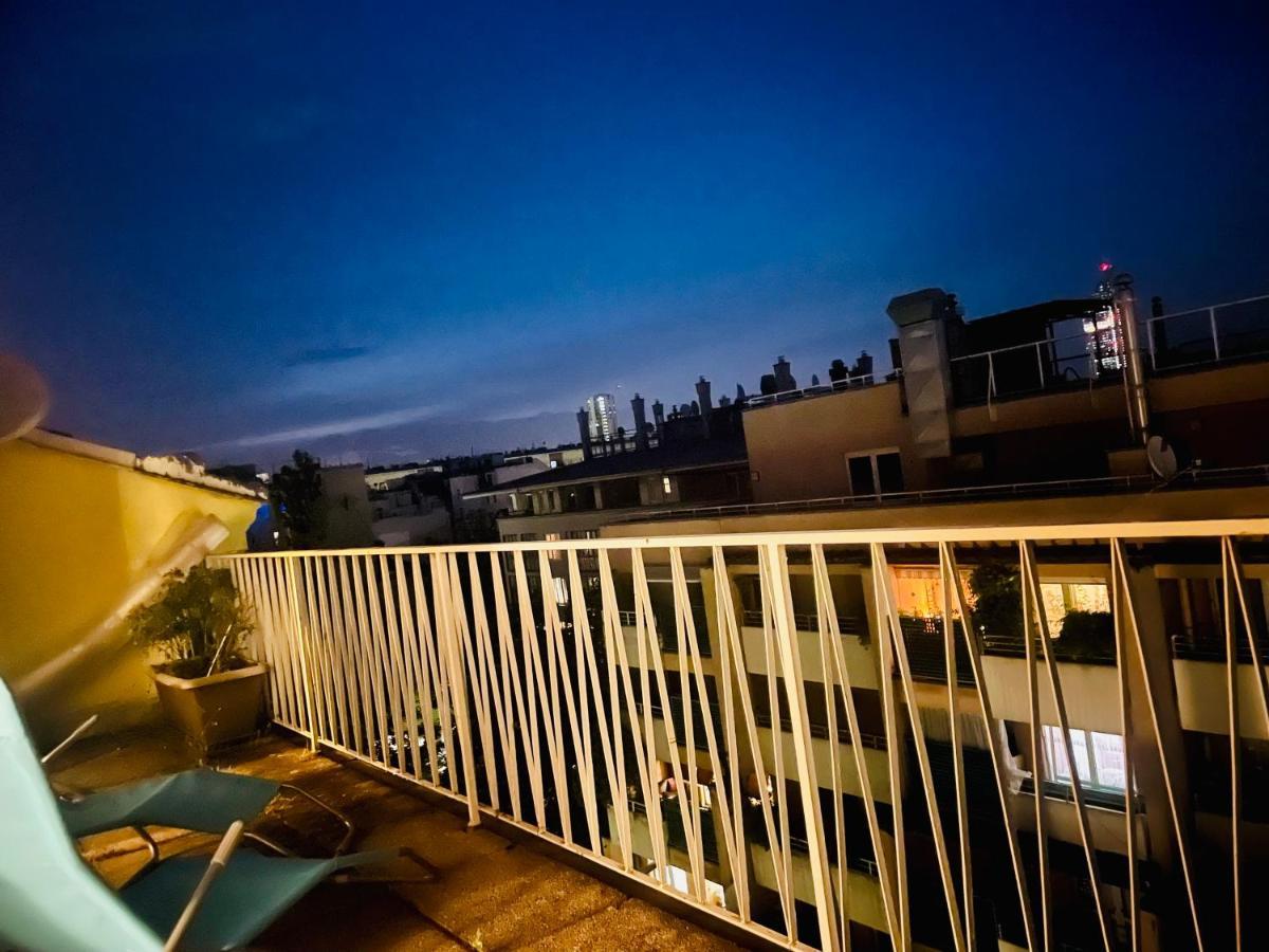 Apartamento Cosy Flat With Huge Terrasse! Long Or Shortterm Viena Exterior foto