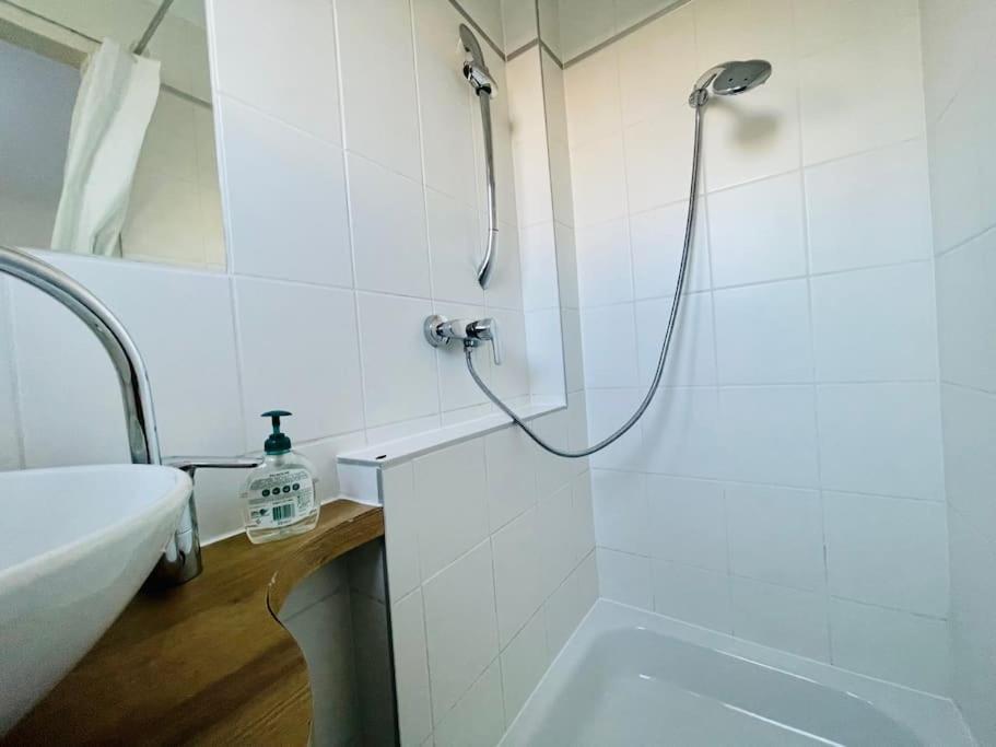 Apartamento Cosy Flat With Huge Terrasse! Long Or Shortterm Viena Exterior foto